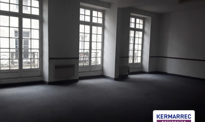 location Bureaux 550.00 m²
