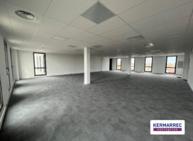 location Bureaux 192.00 m² Rezé 44
