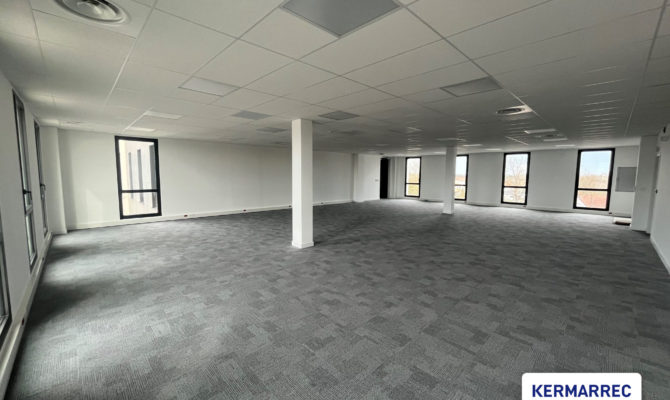 location Bureaux 192 m²