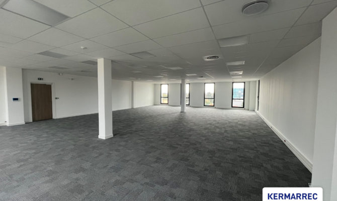 location Bureaux 192 m²