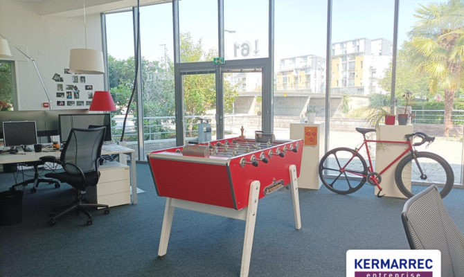 location Bureaux 285.00 m²