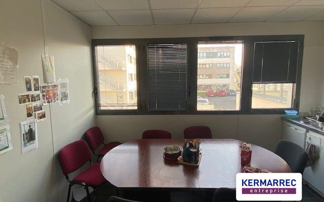 location Bureaux 250.00 m²