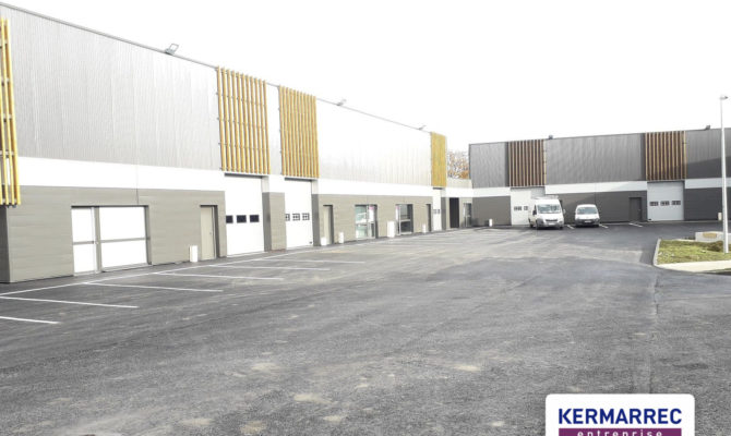 location Local d'activité 350.00 m²