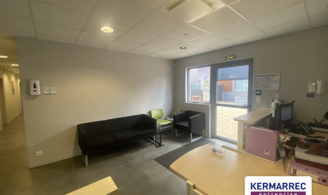 location Bureaux 150.00 m²