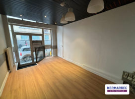 location Local Commercial 92.00 m² Vannes 56