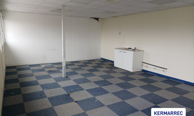 location Bureaux 150.00 m²