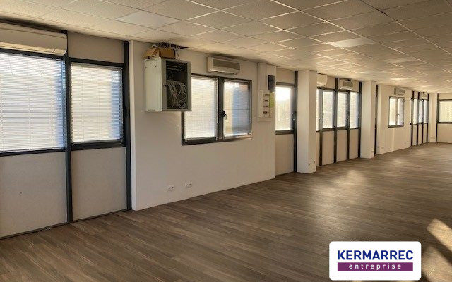 achat Bureaux 210.00 m²