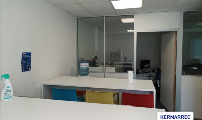 location Bureaux 203.00 m²