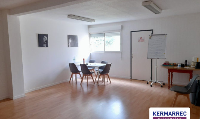 achat Local d'activité 240.00 m²