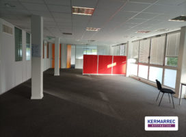 location Bureaux 2352.00 m² La Chapelle-sur-Erdre 44