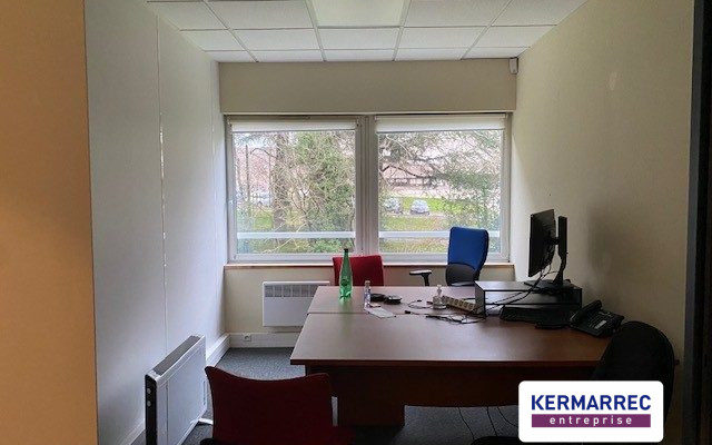 location Bureaux 405.00 m²