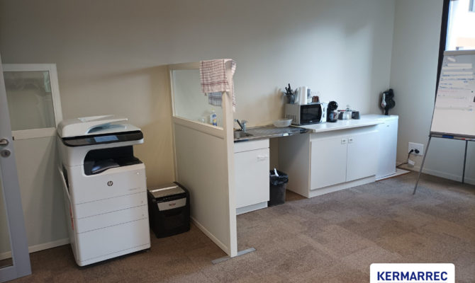 location Bureaux 94.00 m²