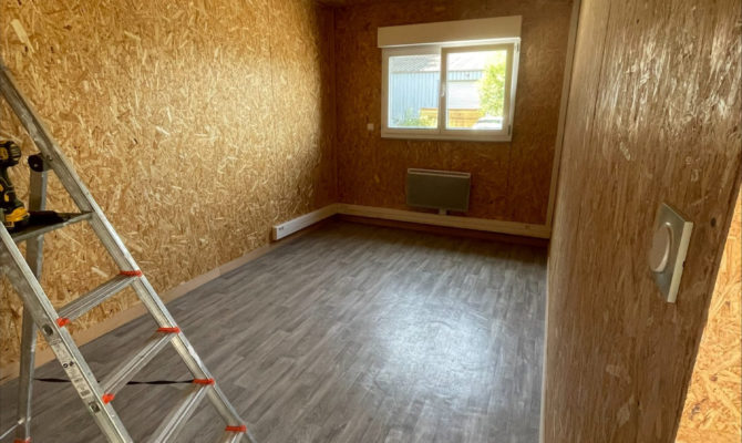 location Local d'activité 95.00 m²