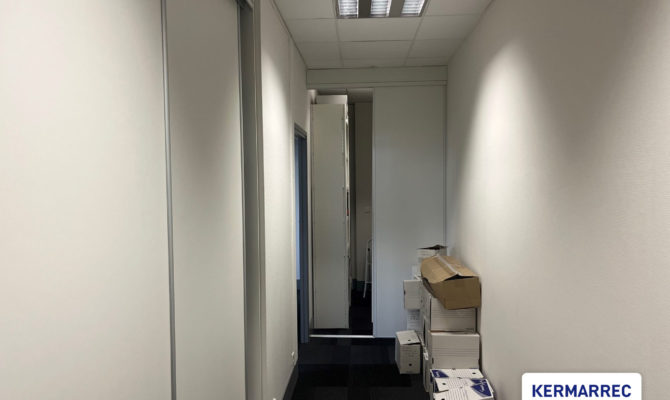 achat Bureaux 104.00 m²
