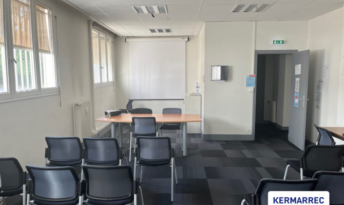 achat Bureaux 104.00 m²