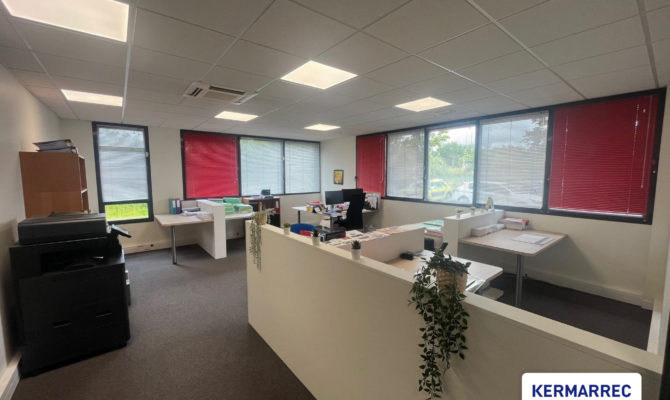 location Bureaux 100.00 m²