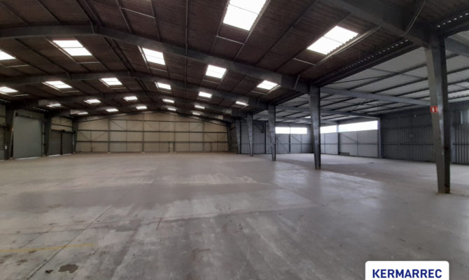 location Local d'activité 1521.00 m²