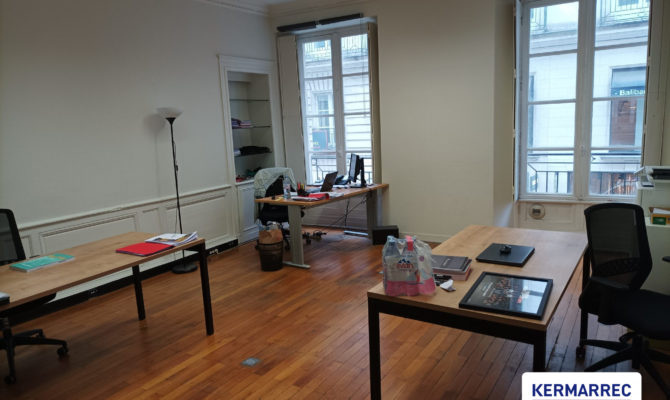 location Bureaux 88.00 m²