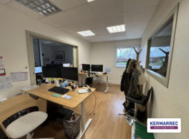 location Bureaux 183.00 m² Vannes 56