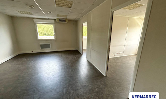 location Bureaux 100.00 m²