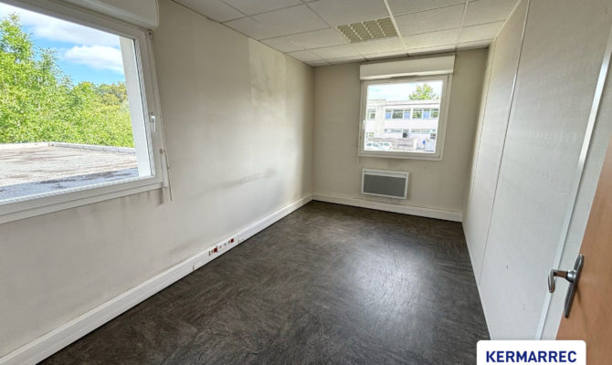 location Bureaux 100.00 m²
