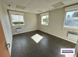 location Bureaux 100.00 m² Vannes 56