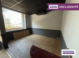 location Local Commercial 78.00 m² Vannes 56
