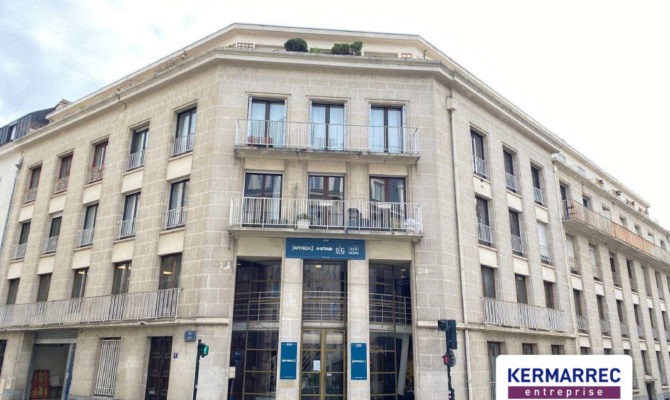 achat Bureaux 967.00 m²