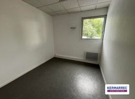 location Bureaux 81.00 m² Vannes 56