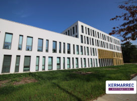location Bureaux 254.00 m² Pacé 35