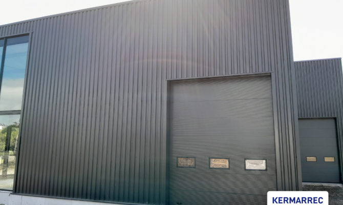 location Local d'activité 200.00 m²