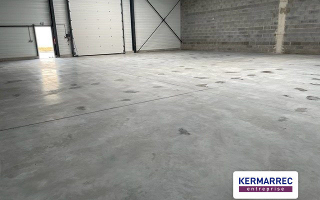 location Local d'activité 700.00 m²