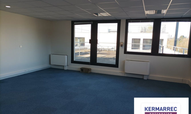 location Bureaux 83.00 m²