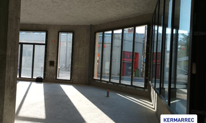 location Local Commercial 92.00 m²