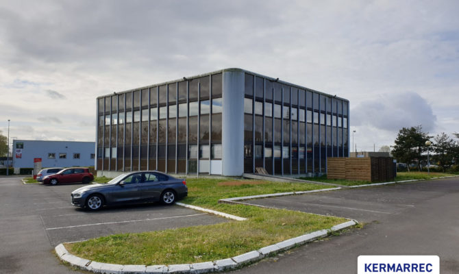 location Bureaux 150.00 m²
