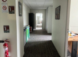 location Bureaux 325.00 m² Rennes 35