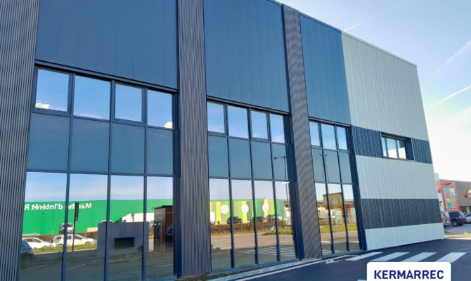 location Local d'activité 2120.00 m²