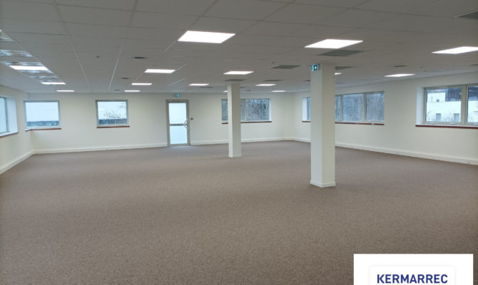 location Bureaux 923.00 m²