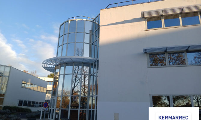 location Bureaux 923.00 m²