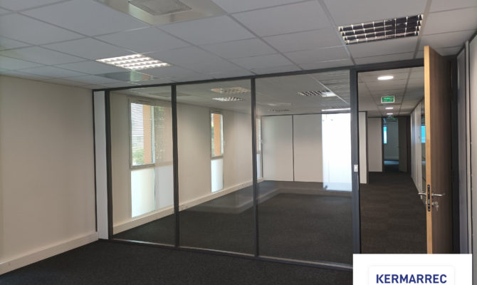 location Bureaux 186.58 m²