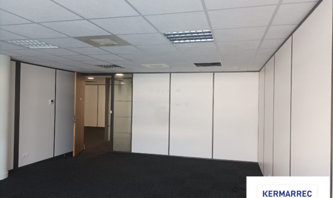 location Bureaux 186.58 m²