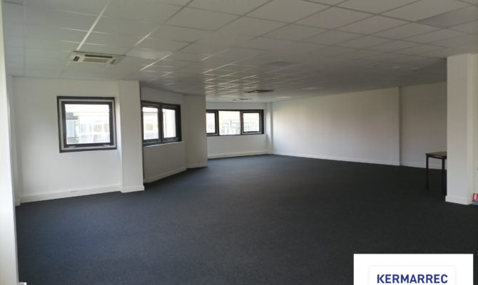 location Bureaux 225.00 m²
