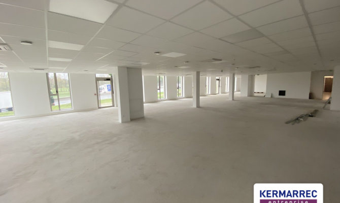 achat Bureaux 375.00 m²