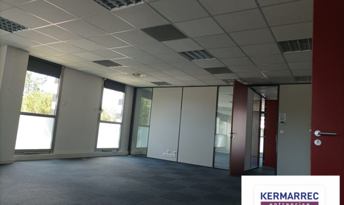 location Bureaux 258.63 m²