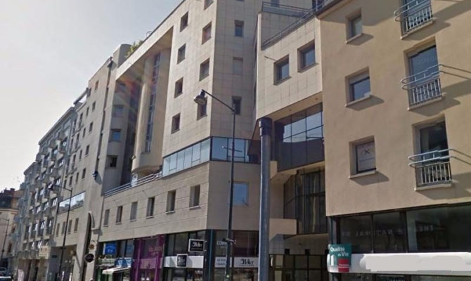location Bureaux 102.00 m²