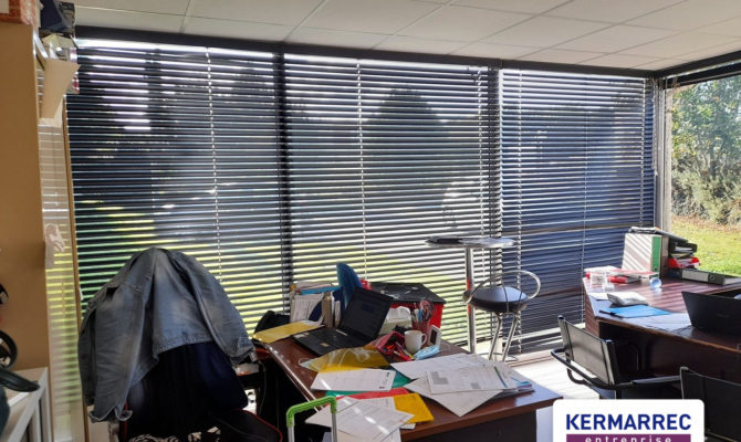 location Bureaux 100.00 m²