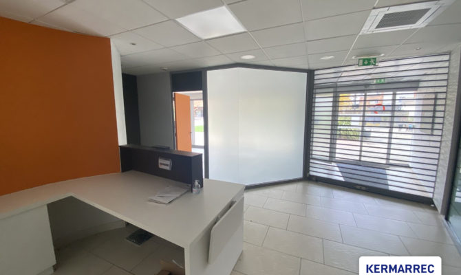location Local Commercial 106.00 m²