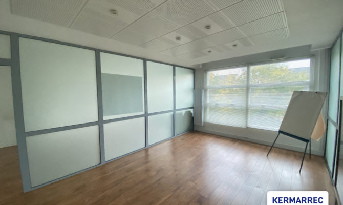 location Bureaux 100.00 m²