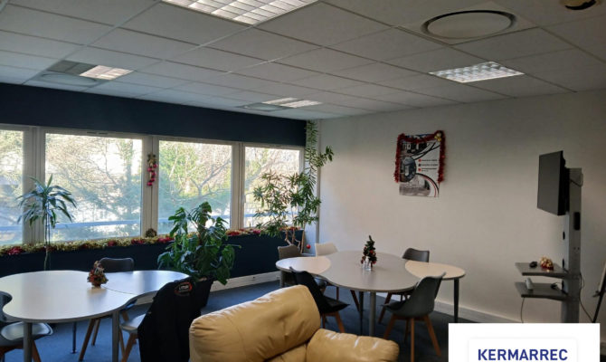 achat Bureaux 426.60 m²
