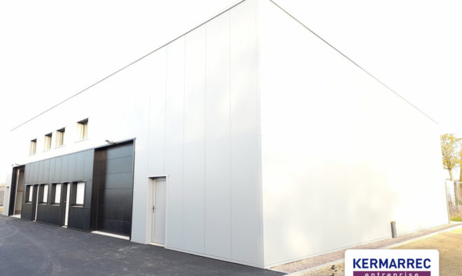 location Local d'activité 230.00 m²